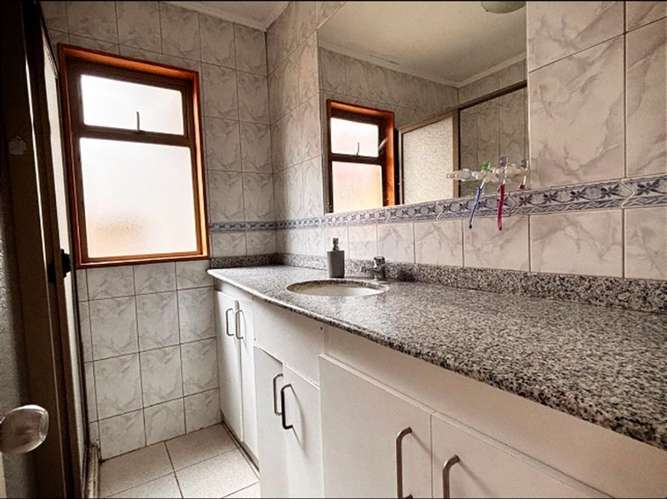 Casa con amplio terreno en venta de 2 dorm. en Concón