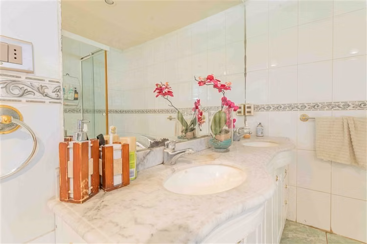 Venta de casa en La Reina Alta 4 dormitorios 3 baños
