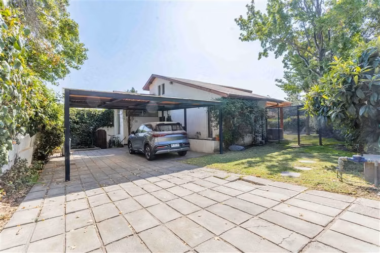 Venta de casa en La Reina Alta 4 dormitorios 3 baños