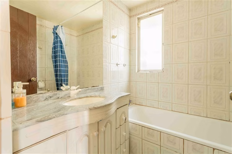 Venta de casa en La Reina Alta 4 dormitorios 3 baños