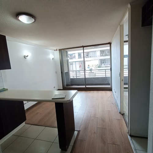 EXCELENTE DEPARTAMENTO EN SANTIAGO: A PASOS DEL METRO. Conectividad y confort en un solo lugar. ¡No te lo pierdas!