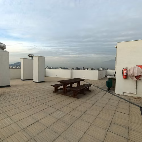 EXCELENTE DEPARTAMENTO EN SANTIAGO: A PASOS DEL METRO. Conectividad y confort en un solo lugar. ¡No te lo pierdas!