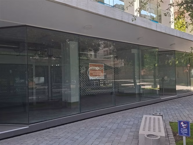 Local Comercial en arriendo en Lo Barnechea