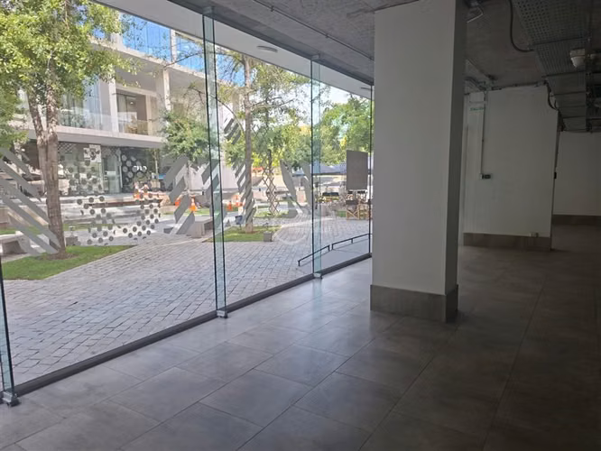 Local Comercial en arriendo en Lo Barnechea