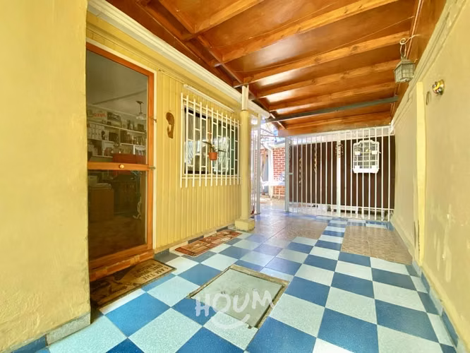 Casa en Avenida Los Zapadores