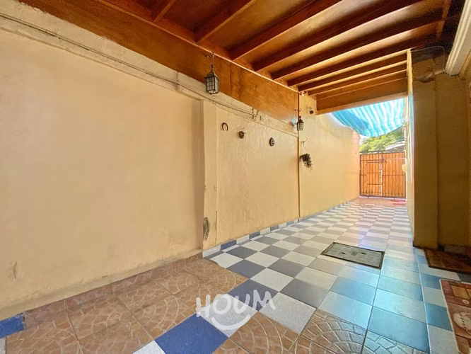 Casa en Avenida Los Zapadores