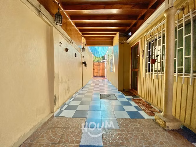 Casa en Avenida Los Zapadores