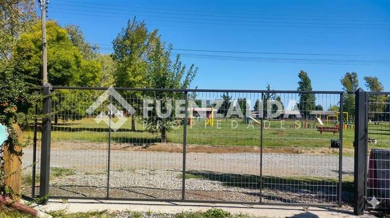 Casa en venta de 5 dorm. 3 baños en condominio en Colbún