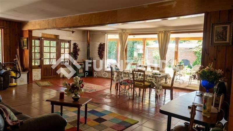 Casa en venta de 5 dorm. 3 baños en condominio en Colbún
