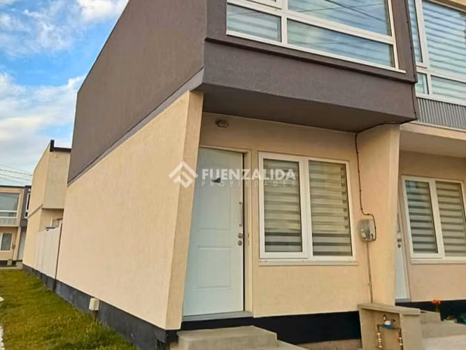 Casa en venta de 3 dorm. en San Pedro de la Paz