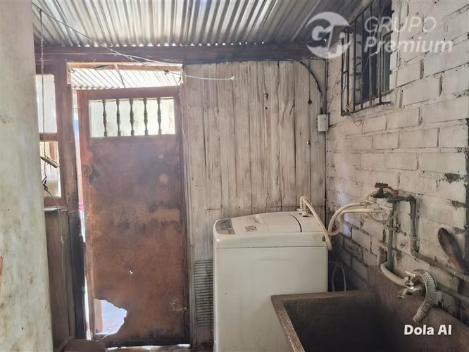 Casa en venta de 5 dormitorios y patio en San Ramón