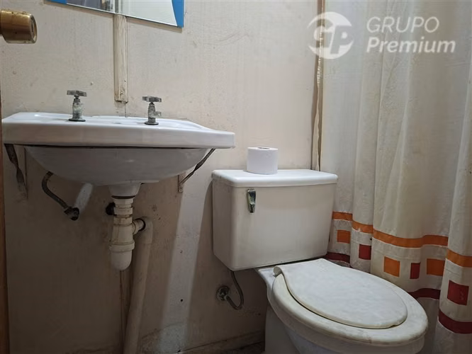 Casa en venta de 5 dormitorios y patio en San Ramón