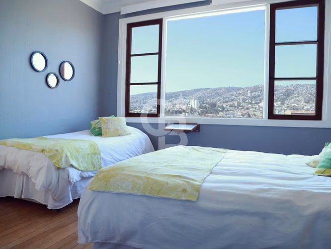 ARRIENDO / VENTA PROPIEDAD COMERCIAL (HOSTAL).  VALPARAISO
