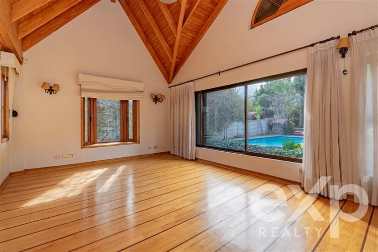Casa premium en Lo Cañas con 1.300 m de terreno y piscina - Imagen 22