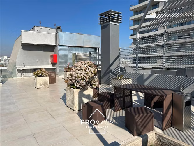 Baja de precio arriendo 2 privados más recepción