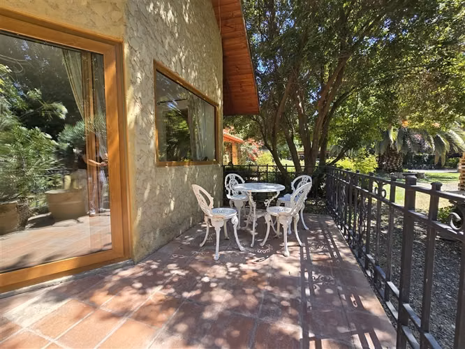Casa en venta en Chicureo Santa Ester con piscina y quincho
