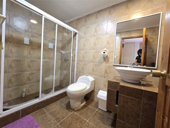 Casa en venta en Chicureo Santa Ester con piscina y quincho