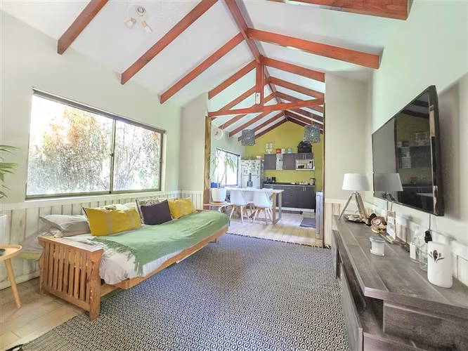 Casa en venta en Chicureo Santa Ester con piscina y quincho