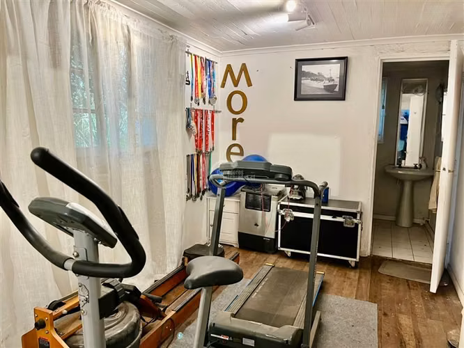 Casa en venta de 5 dorm. en La Reina