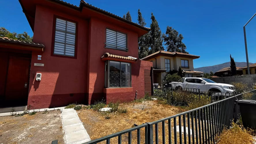 EN VENTA CASA EN ISLA DE MAIPO SECTOR VALLE LA RESERVA 3D, 3B, 2E