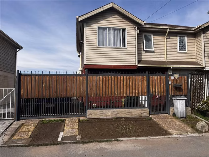 Casa en venta de 3 dorm. en Padre Hurtado