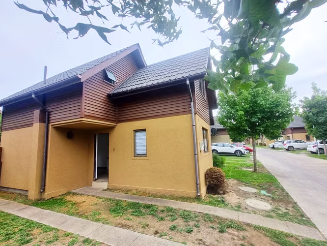 arriendo o venta de casa en condominio hacienda las cruces