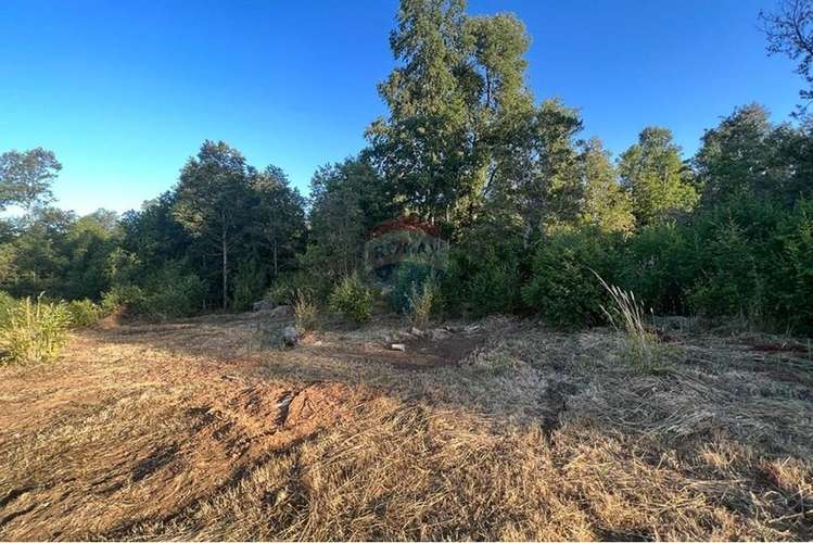Venta de parcela en pucón. vista al lago.