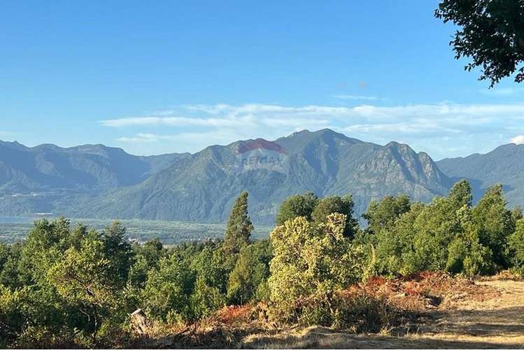 Venta de parcela en pucón. vista al lago.