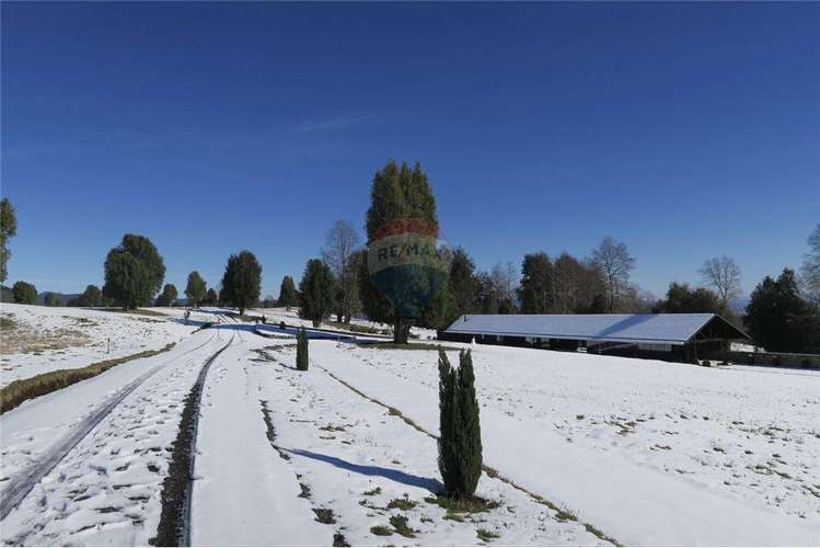Pucon se vende parcelas de lujo en candelaria.