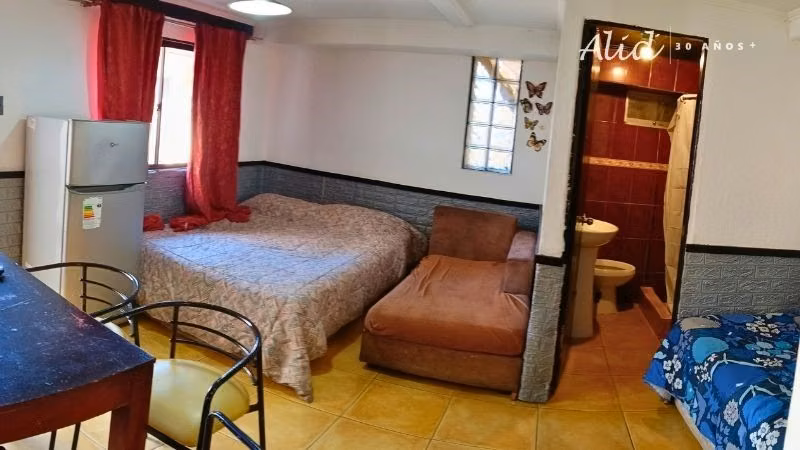 Casa CERCA DEL RELOJ DE FLORES, UNIVERSIDADES Y CENTRO DE VIÑA