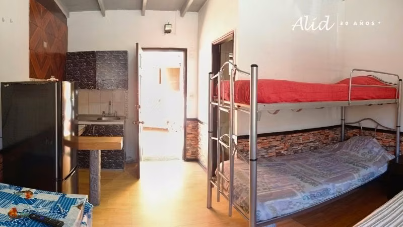Casa CERCA DEL RELOJ DE FLORES, UNIVERSIDADES Y CENTRO DE VIÑA