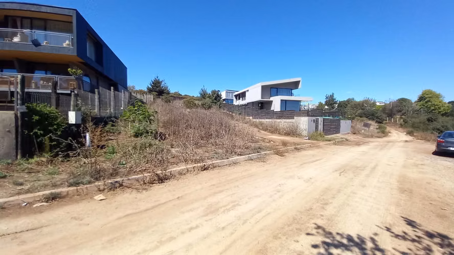 TERRENO URBANIZADO 511-MT2  REÑACA - LOS PINOS