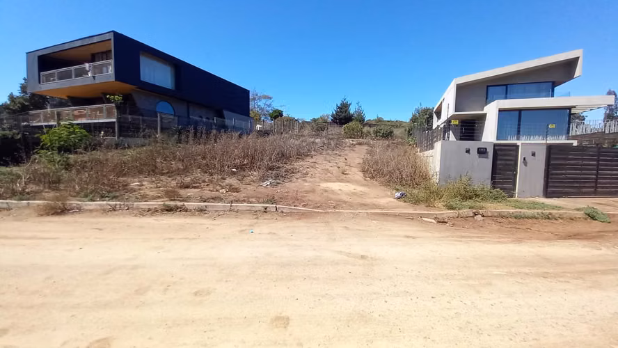 TERRENO URBANIZADO 511-MT2  REÑACA - LOS PINOS