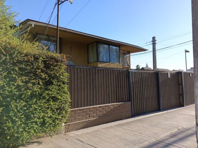 CASA EN VENTA ESQUINA BLANCA, MAIPÚ | 3 dormitorios por 5600.00 en Maipú