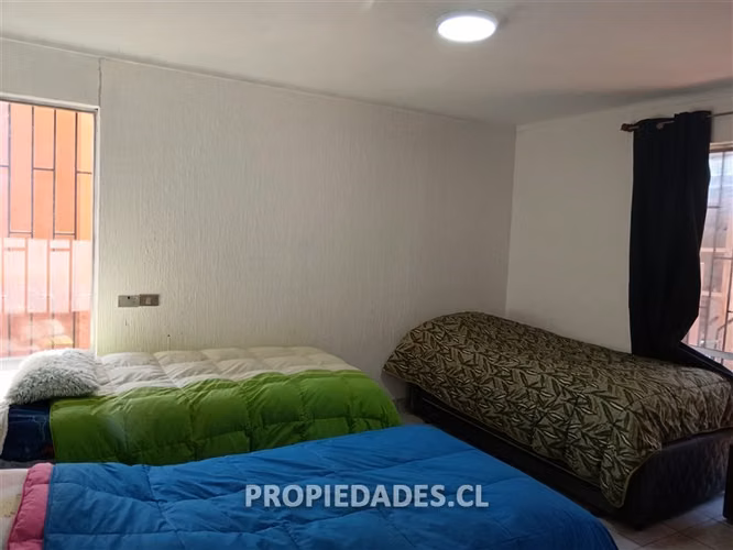 Casa en venta de 4 dorm. en Maipú / Terreno 1.168 mt2
