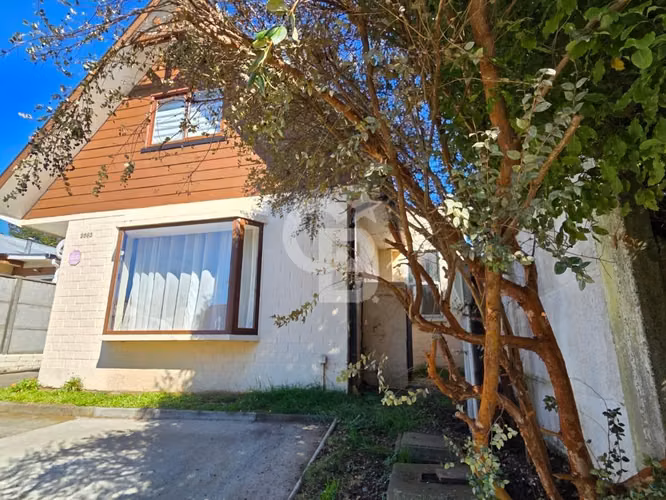 Casa Amoblada en Arriendo, Sector Oriente.