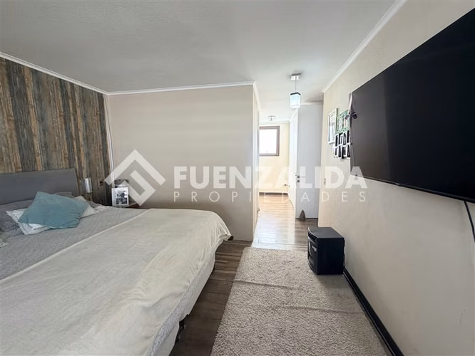 Casa en venta de 4 dorm. en La Reserva