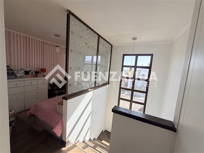 Casa en venta de 4 dorm. en La Reserva