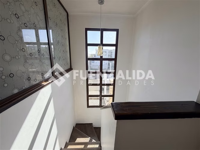 Casa en venta de 4 dorm. en La Reserva