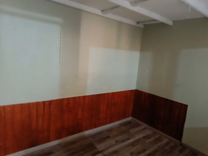VENDO CASA DOS PISOS, 3DOR. AMPLIOS, LIVING-COMEDOR, COCINA AMERICANA