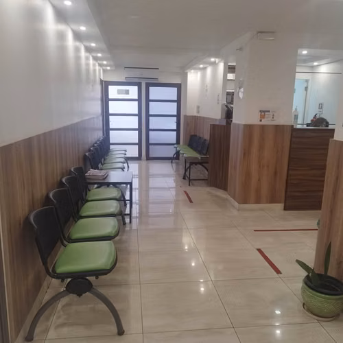 Arriendo oficina, ideal centro Médico