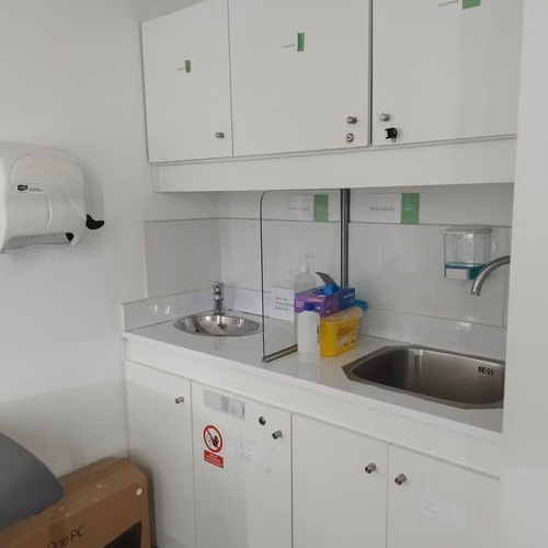 Arriendo oficina, ideal centro Médico