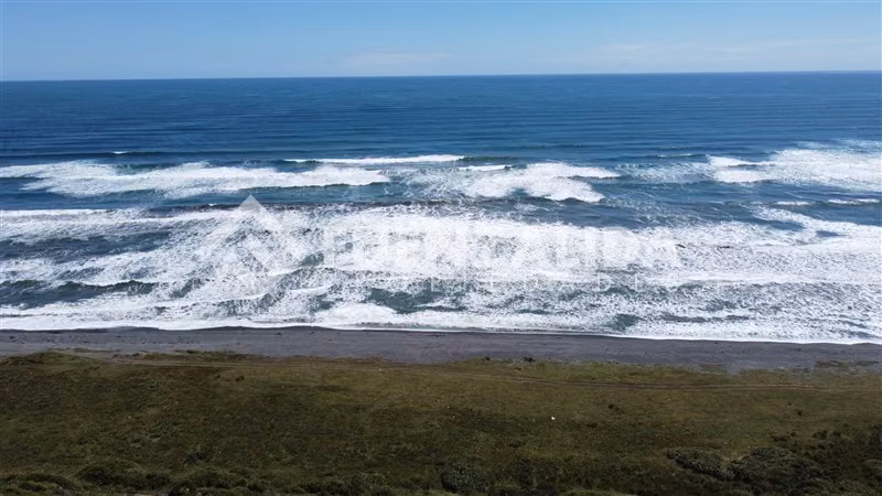 Sitio orilla playa en Castro