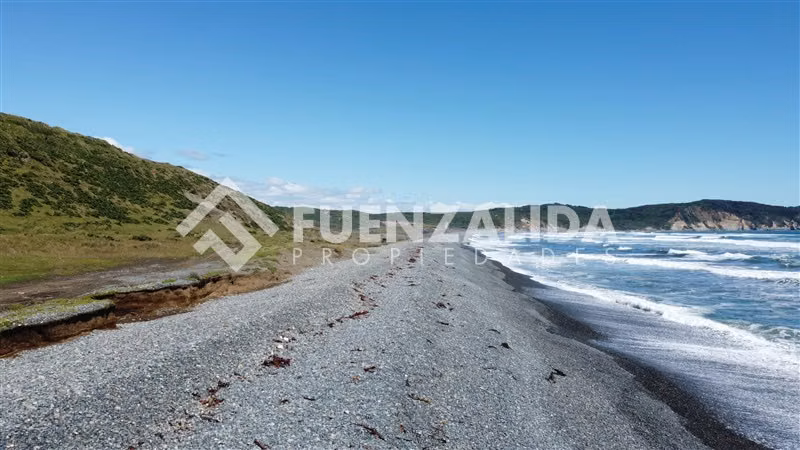Sitio orilla playa en Castro