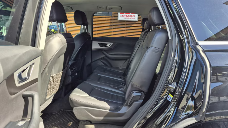 AUDI Q7 2016