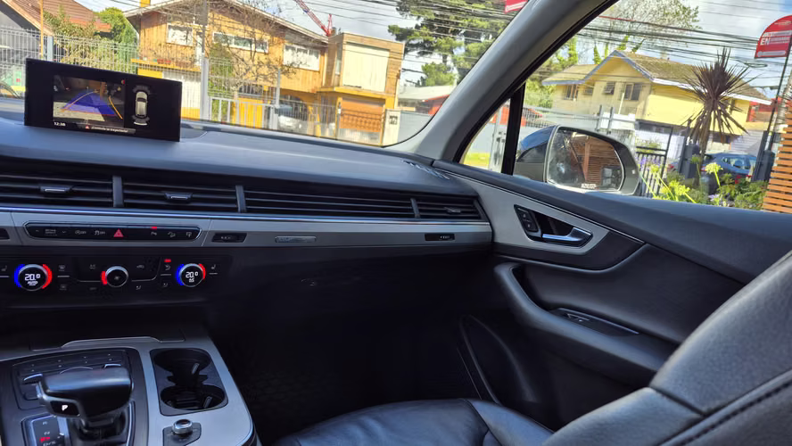 AUDI Q7 2016