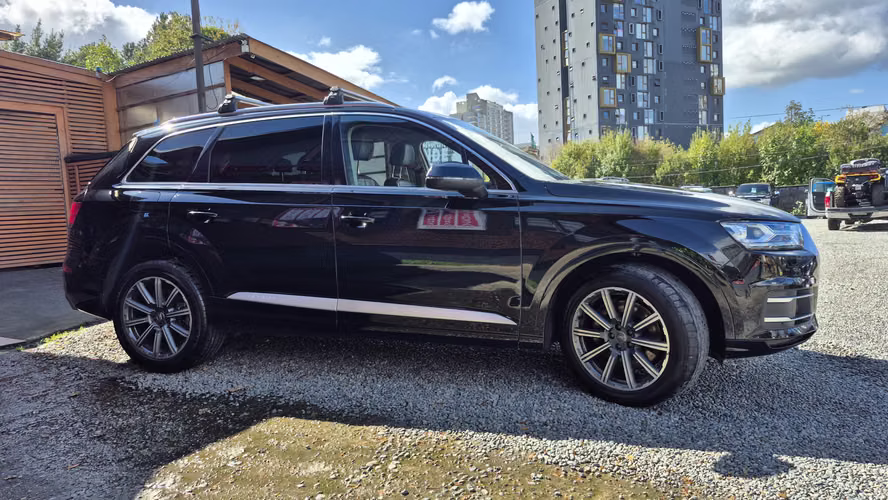 AUDI Q7 2016
