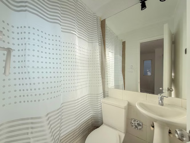HERMOSA CASA EN VENTA EN ALTOS DEL MIRADOR, COQUIMBO.