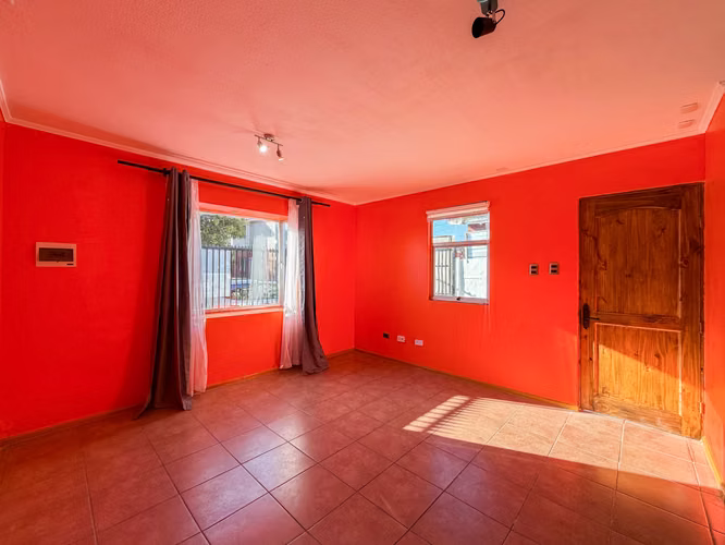 HERMOSA CASA EN VENTA EN ALTOS DEL MIRADOR, COQUIMBO.