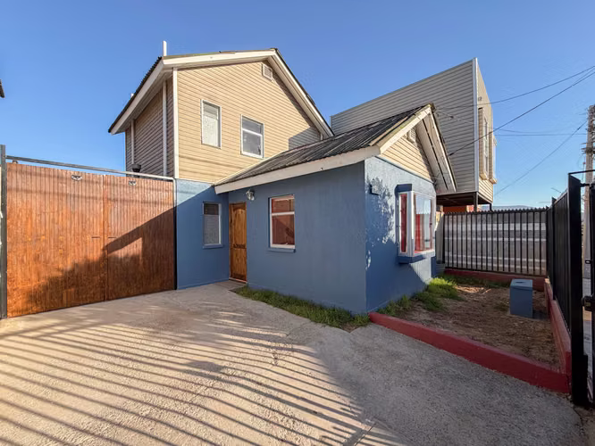 HERMOSA CASA EN VENTA EN ALTOS DEL MIRADOR, COQUIMBO.